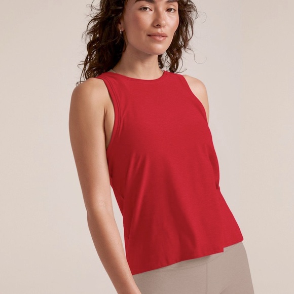 Nike Tops - Nike Women’s Classic Red Dri Fit Classic Athletic Sleeveless Tank Size Small